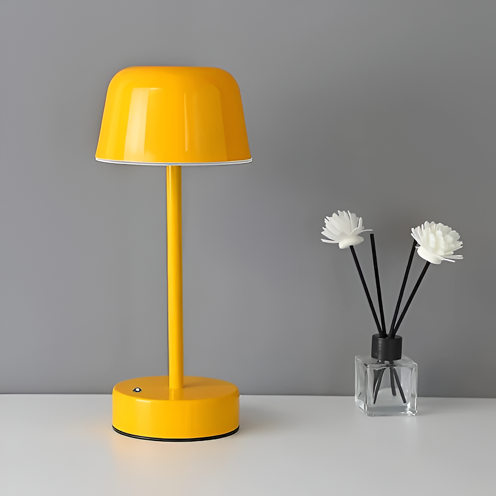 RetroLED - kabellose LED-Tischlampe im Retro-Design - Lamylie