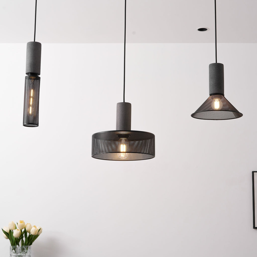 Industriell pendellampe med sement og svart netting — 6 former – Lamylie