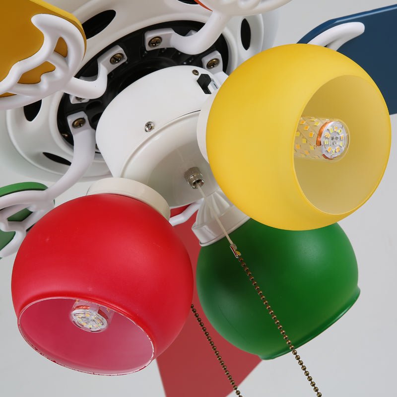 Ventilateur de plafond ludique Carlo avec éclairage — ventilateur pour enfants au design coloré avec 6 vitesses et télécommande, ø107 cm - Lamylie