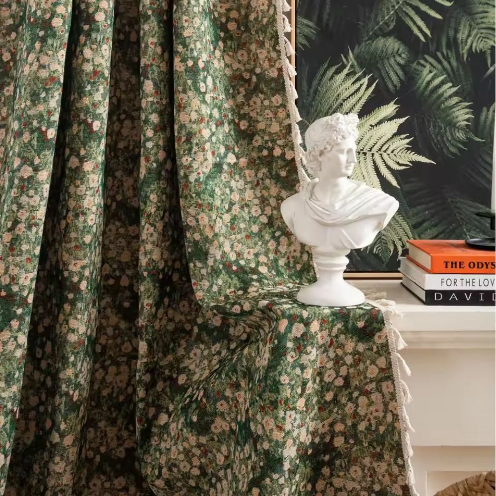 Floréveil Vintage Floral Tapestry Curtain — Romantic Botanical Pattern