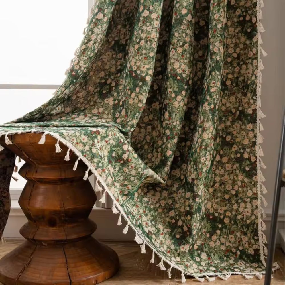 Floréveil Vintage Floral Tapestry Curtain — Romantic Botanical Pattern