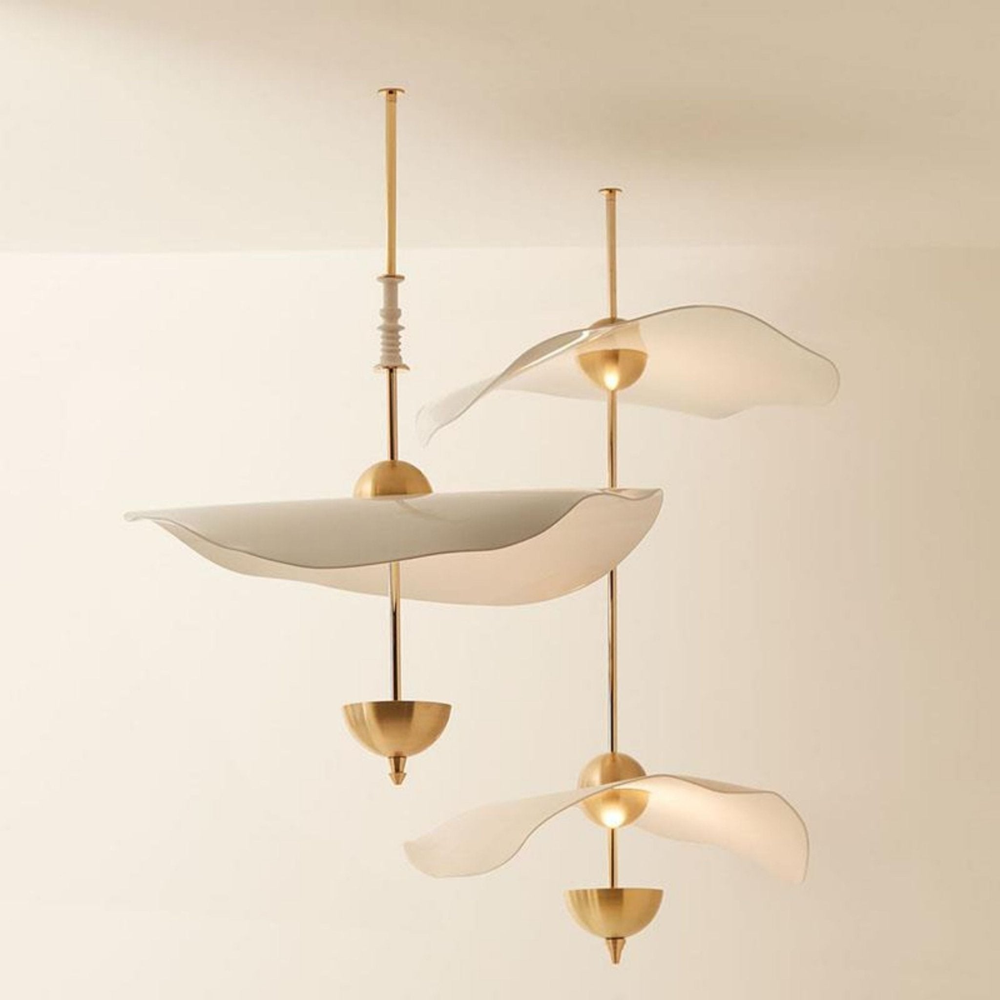 Doppelte Biscuit-Hängeleuchte Weiß Gold Rund Opal Weiß Acrylschirm Designbeleuchtung Dekorativ für Wohnzimmer Essbereich Schlafzimmer Modern Skandinavisches Interieur - Lamylie