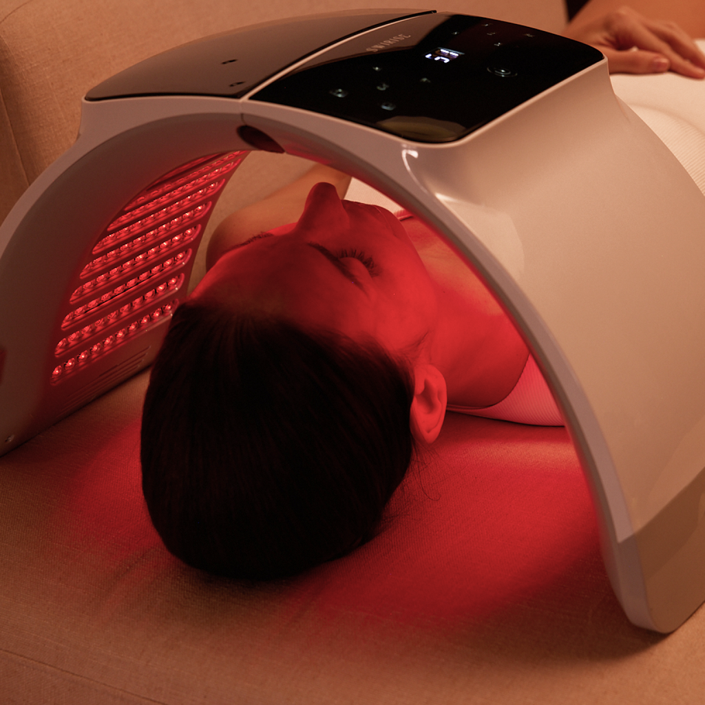 Light Therapy Device for Skin Care on Face and Body - Lamylie