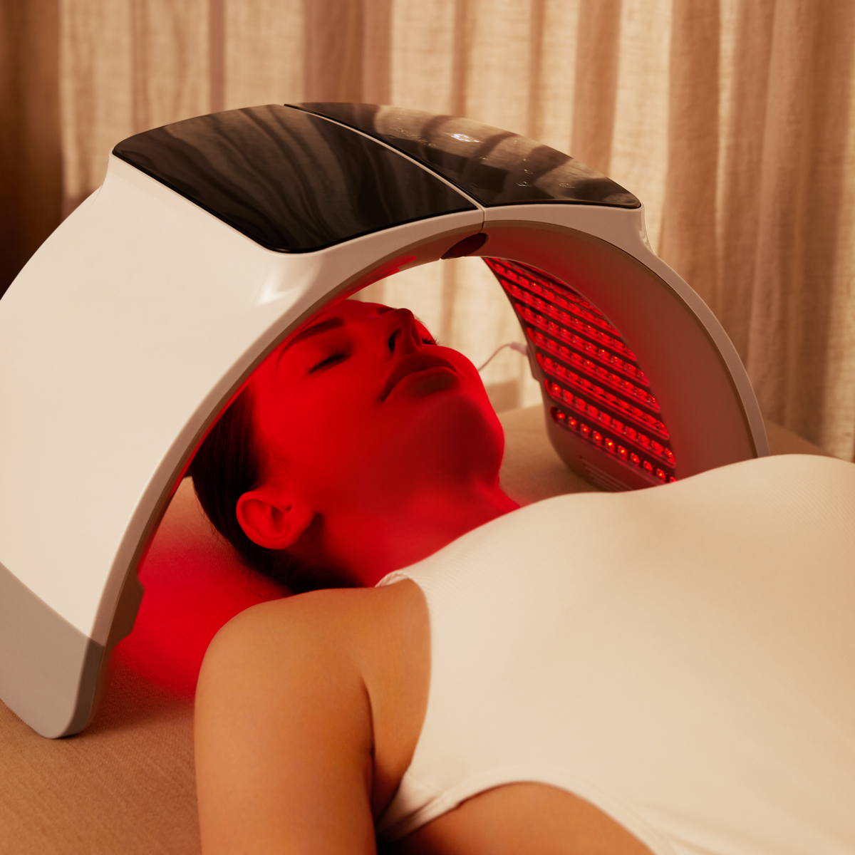 Light Therapy Device for Skin Care on Face and Body - Lamylie