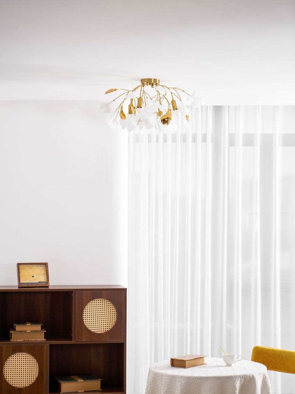 Ceramic Pendant Lamp Ginkgo Leaf | Gold-Colored Fixture with White Leaves | Modern Nature-Inspired Design for Living Room Dining Room Bedroom - Lamylie
