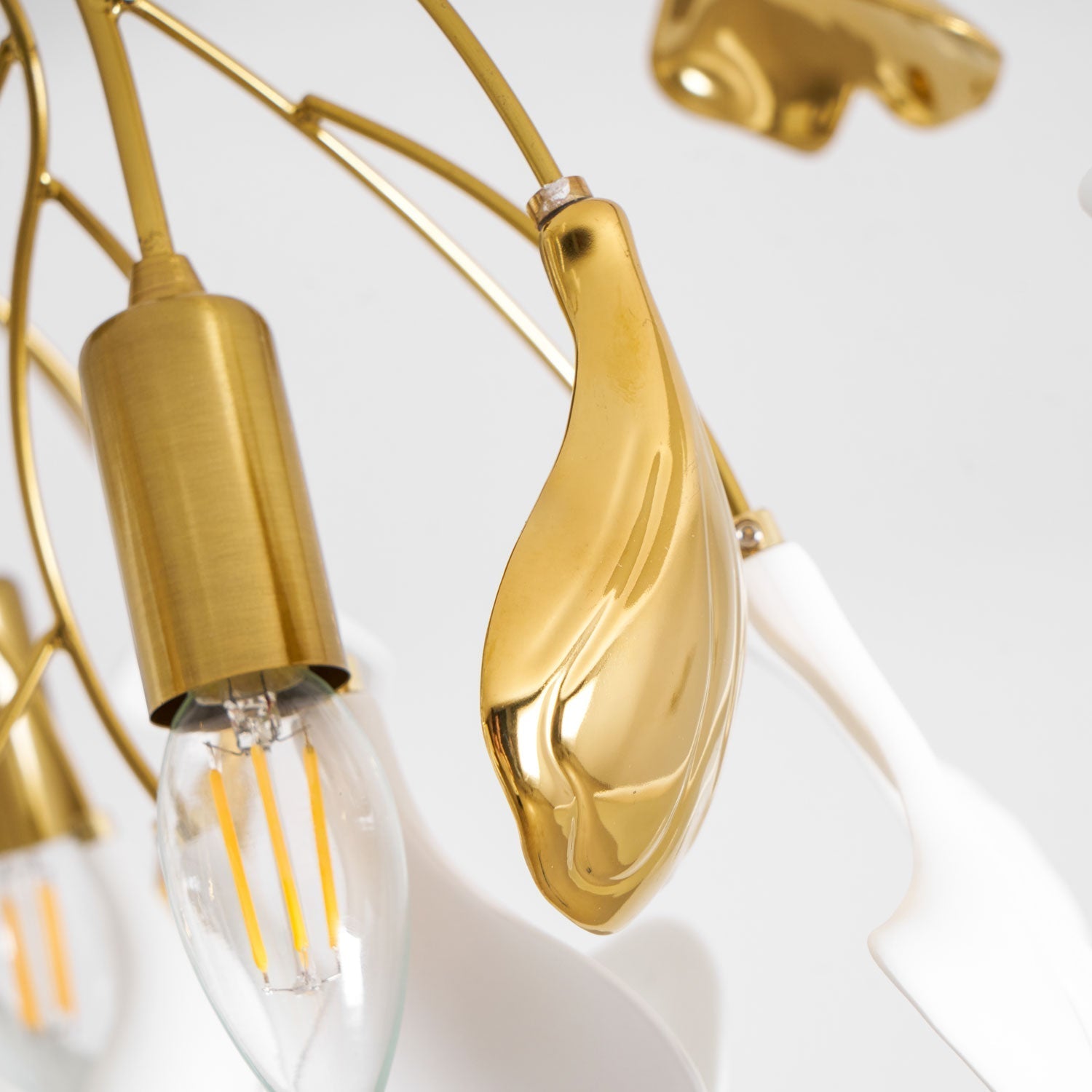 Ceramic Pendant Lamp Ginkgo Leaf | Gold-Colored Fixture with White Leaves | Modern Nature-Inspired Design for Living Room Dining Room Bedroom - Lamylie