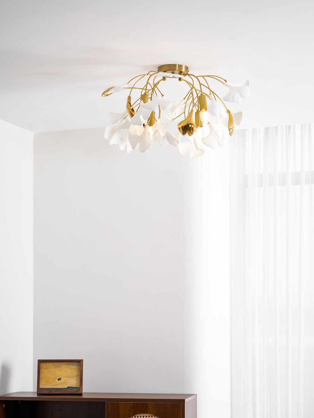 Ceramic Pendant Lamp Ginkgo Leaf | Gold-Colored Fixture with White Leaves | Modern Nature-Inspired Design for Living Room Dining Room Bedroom - Lamylie