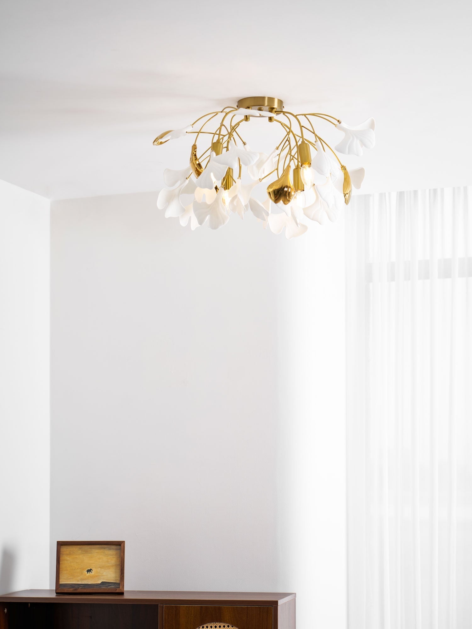 Ceramic Pendant Lamp Ginkgo Leaf | Gold-Colored Fixture with White Leaves | Modern Nature-Inspired Design for Living Room Dining Room Bedroom - Lamylie