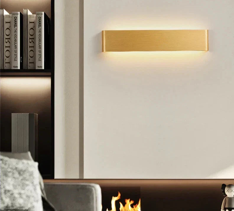 Ultradünne Design Wandleuchte APHRODITE — Moderne Aluminium LED-Wandbeleuchtung mit Acrylschirm - Lamylie