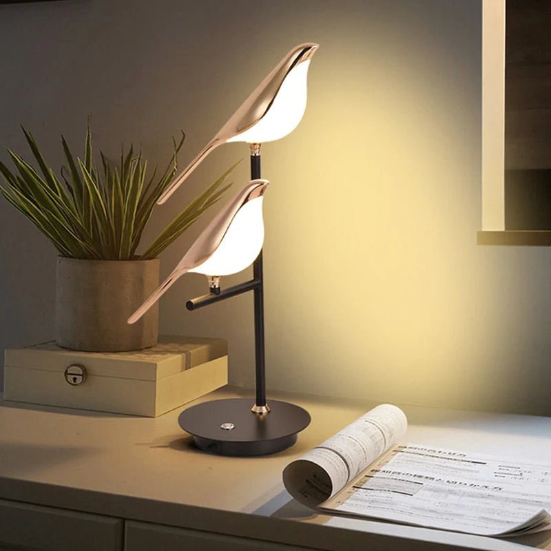 Goldene Vogel-Tischlampe LED Skandinavisches Design Warmweiß Ambientebeleuchtung Wohnzimmer Schlafzimmer Dekorativ - Lamylie