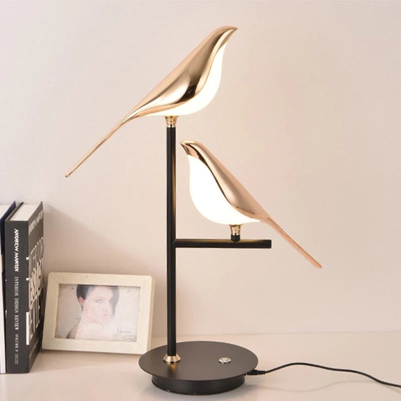 Goldene Vogel-Tischlampe LED Skandinavisches Design Warmweiß Ambientebeleuchtung Wohnzimmer Schlafzimmer Dekorativ - Lamylie