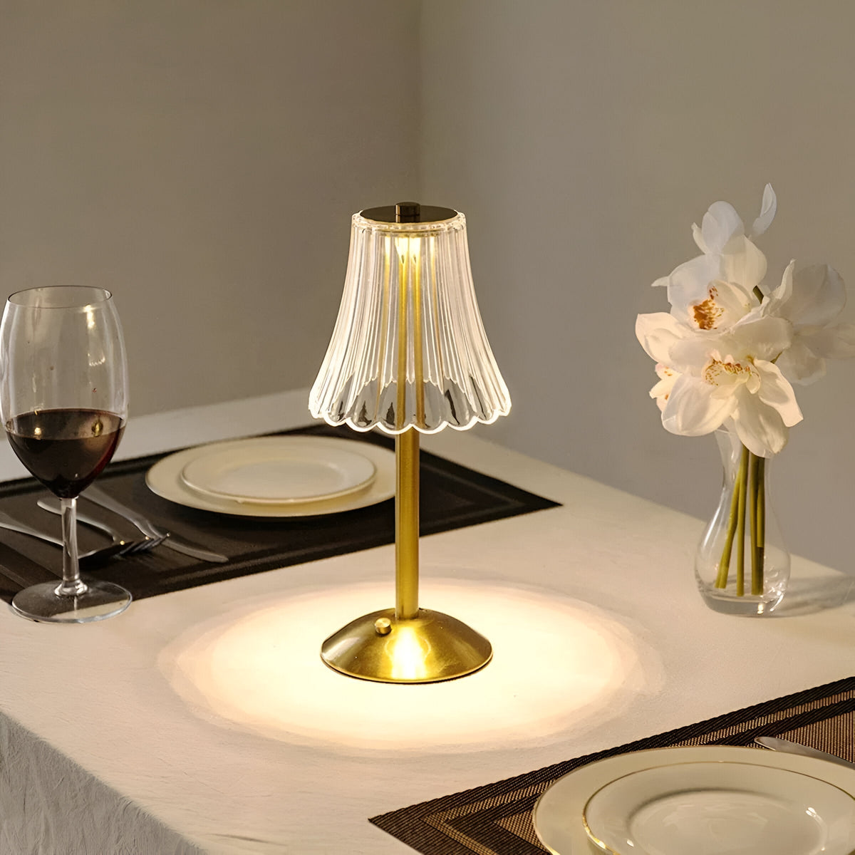 EleGlow - Vintage-Inspired Wireless Table Lamp - Lamylie