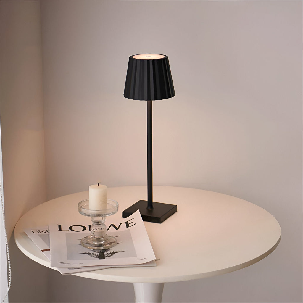 LaminaTouch 2.0 - Dimmable Wireless and Rechargeable Modern LED Table Lamp - Lamylie