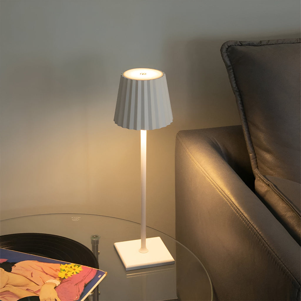 LaminaTouch 2.0 - Dimmable Wireless and Rechargeable Modern LED Table Lamp - Lamylie