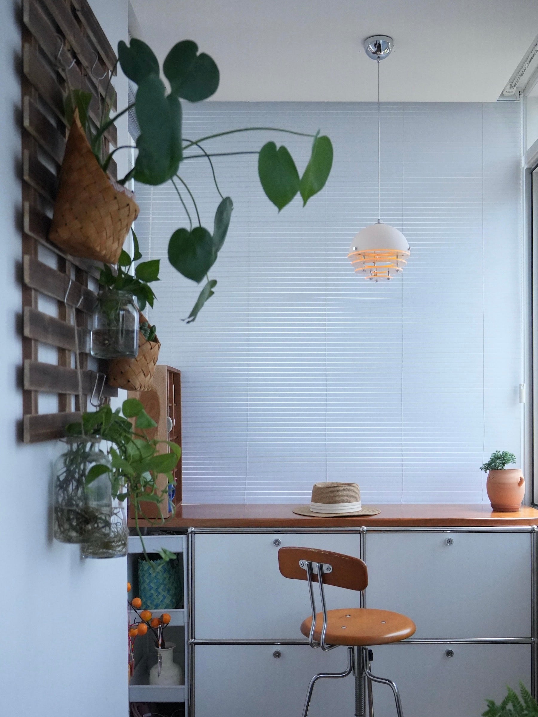 Stylish Pendant Lamp Bauhaus Design Orange-White Ambient Lighting for Modern Interiors - Lamylie