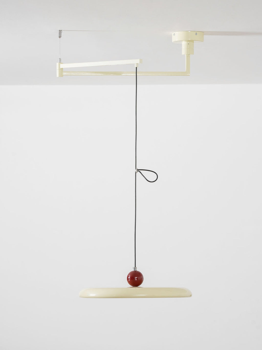Lampada a sospensione oscillante di metà secolo — design cinetico con disco sospeso e contrappeso | Lampada a braccio regolabile per sale da pranzo moderne e spazi di lavoro creativi | LED integrato - Lamylie