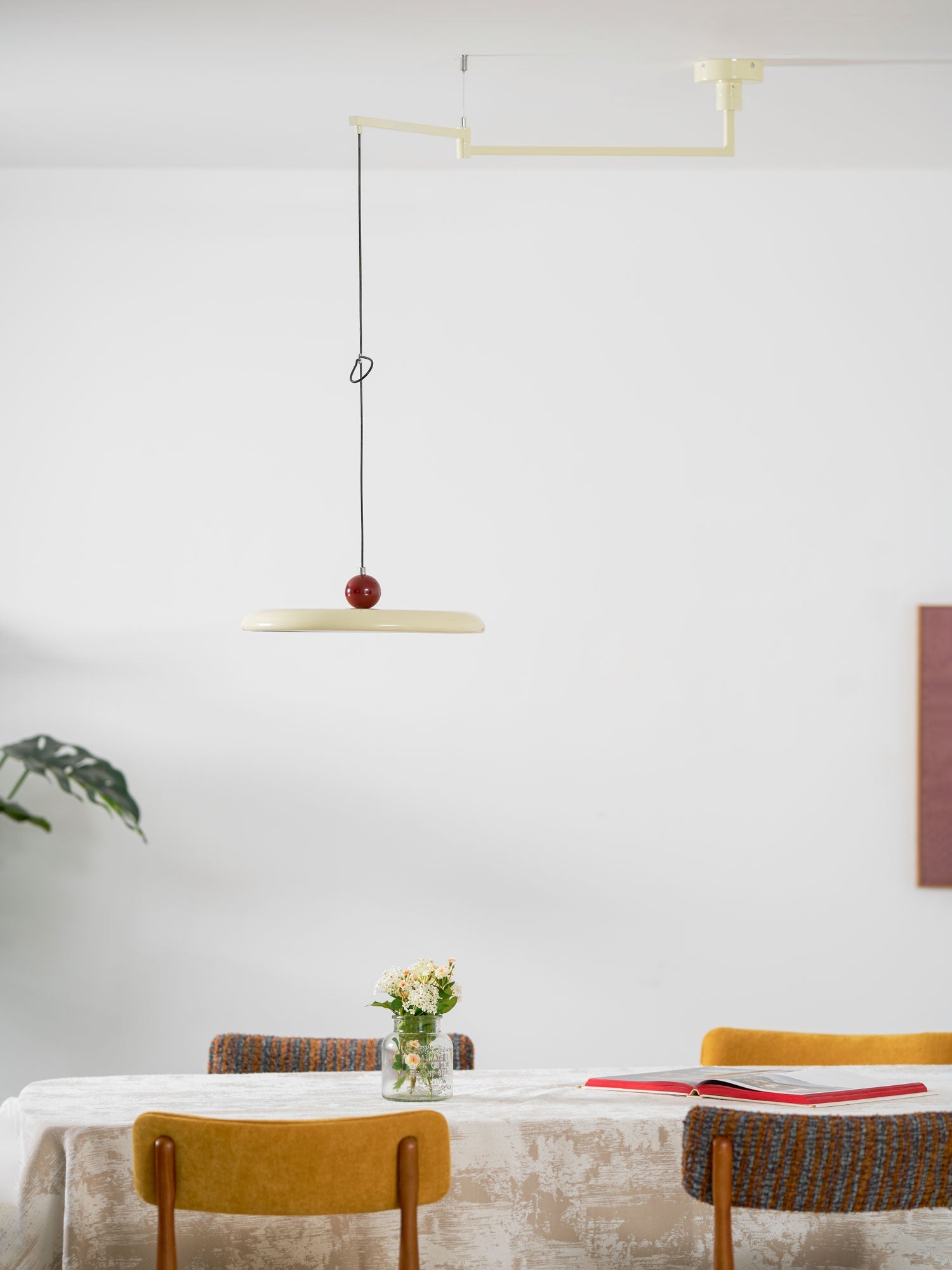 Lampada a sospensione oscillante di metà secolo — design cinetico con disco sospeso e contrappeso | Lampada a braccio regolabile per sale da pranzo moderne e spazi di lavoro creativi | LED integrato - Lamylie