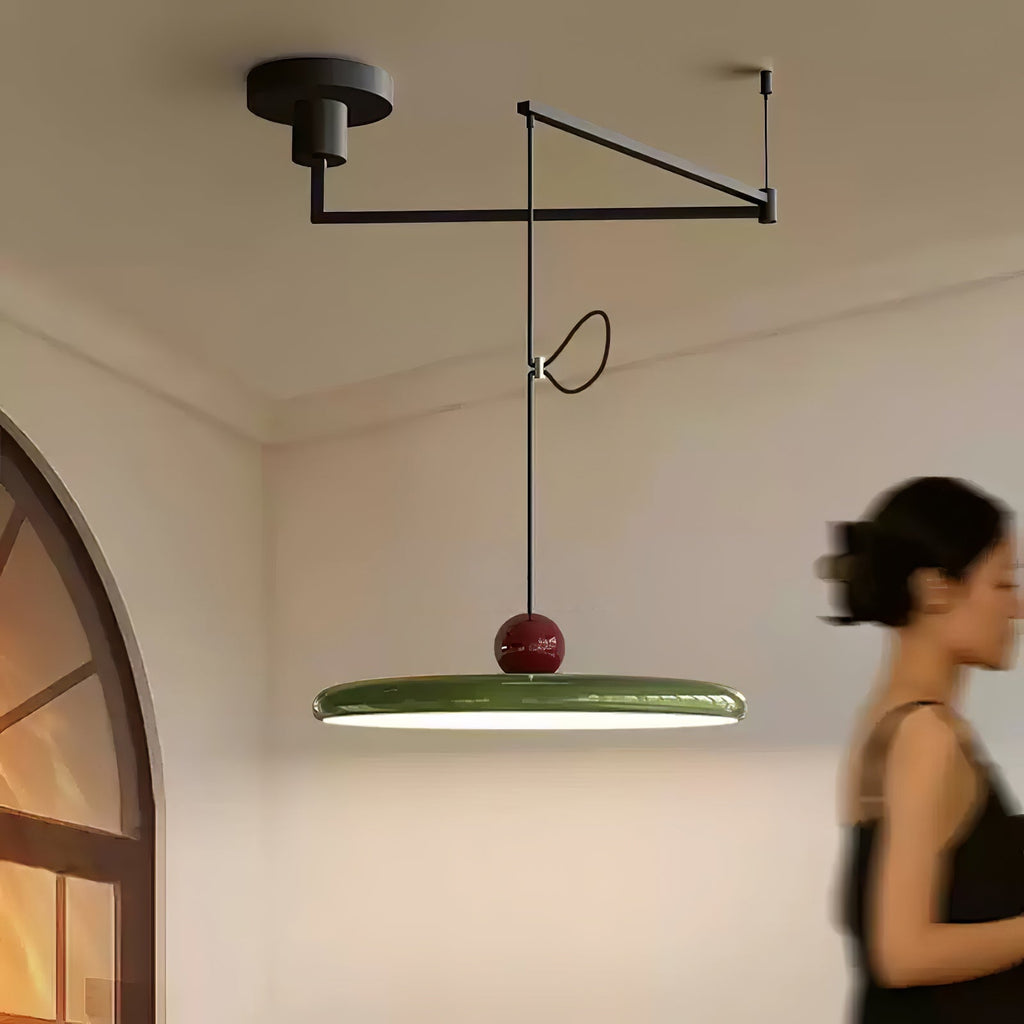 Lampada a sospensione oscillante di metà secolo — design cinetico con disco sospeso e contrappeso | Lampada a braccio regolabile per sale da pranzo moderne e spazi di lavoro creativi | LED integrato - Lamylie