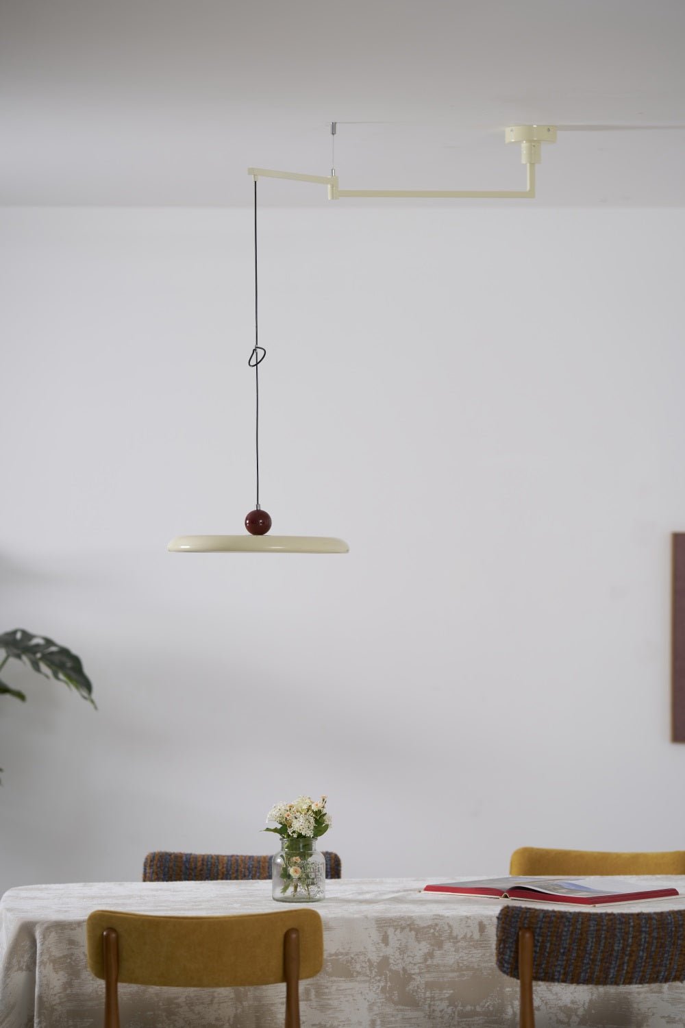 Lampada a sospensione oscillante di metà secolo — design cinetico con disco sospeso e contrappeso | Lampada a braccio regolabile per sale da pranzo moderne e spazi di lavoro creativi | LED integrato - Lamylie