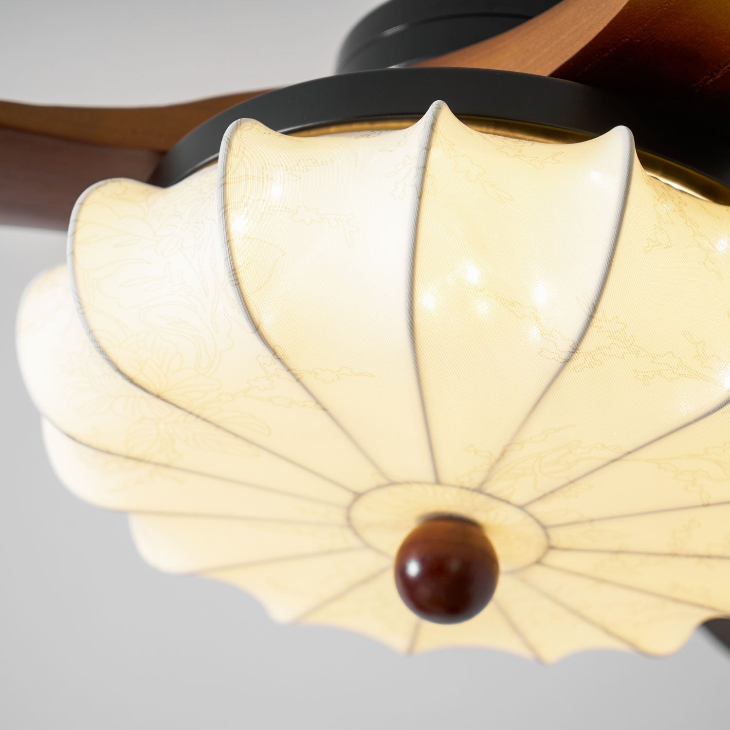 Ventilator de tavan cu iluminare | Motor DC | Abajur din bumbac cu model de lotus | Pale din lemn de nuc | Reglabil și reversibil - Lamylie