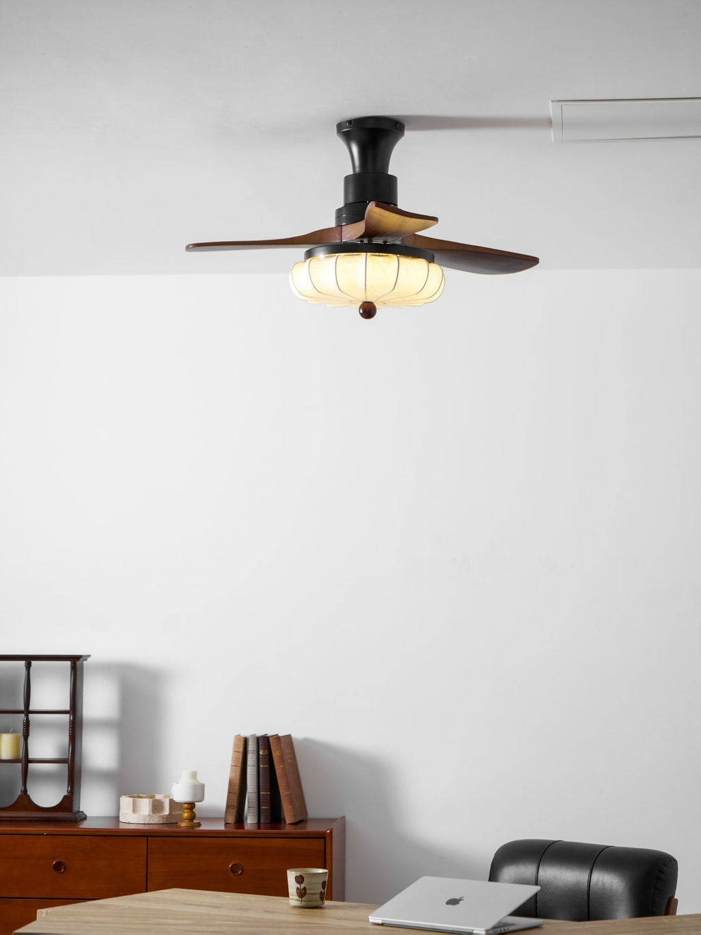 Ventilator de tavan cu iluminare | Motor DC | Abajur din bumbac cu model de lotus | Pale din lemn de nuc | Reglabil și reversibil - Lamylie