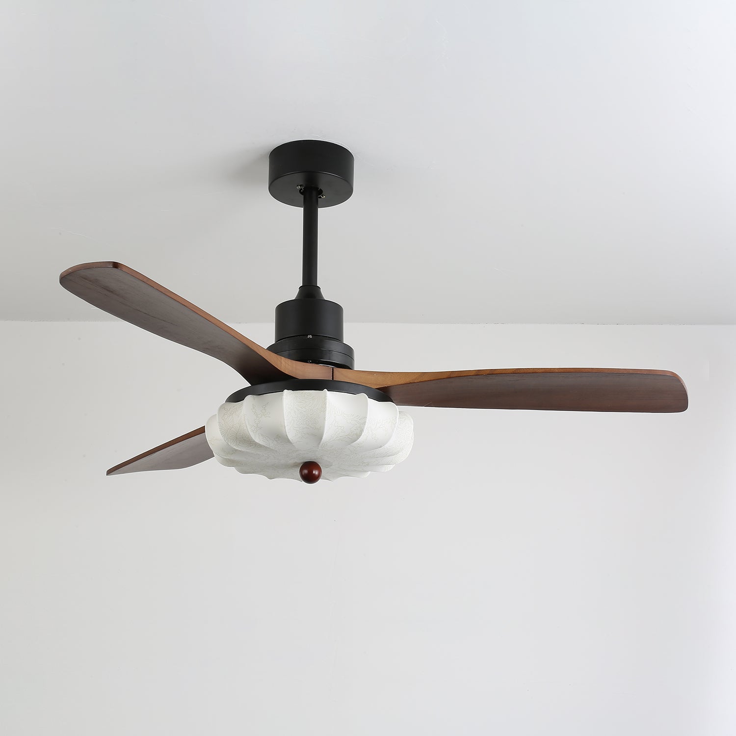 Ventilator de tavan cu iluminare | Motor DC | Abajur din bumbac cu model de lotus | Pale din lemn de nuc | Reglabil și reversibil - Lamylie