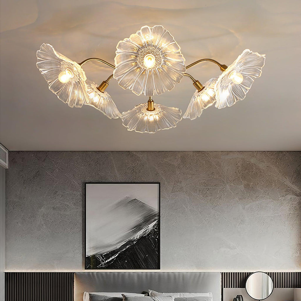 Glas-Deckenlampe mit Blattmotiv | 3, 5 oder 6 Lichtpunkte | Goldene Fassung mit Klarem oder Rosa Mattglas - Lamylie