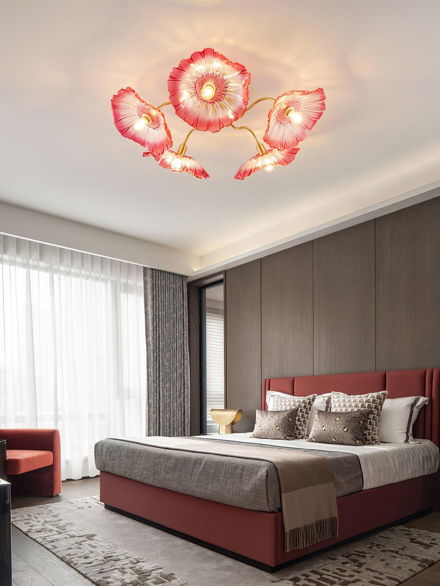 Glas-Deckenlampe mit Blattmotiv | 3, 5 oder 6 Lichtpunkte | Goldene Fassung mit Klarem oder Rosa Mattglas - Lamylie