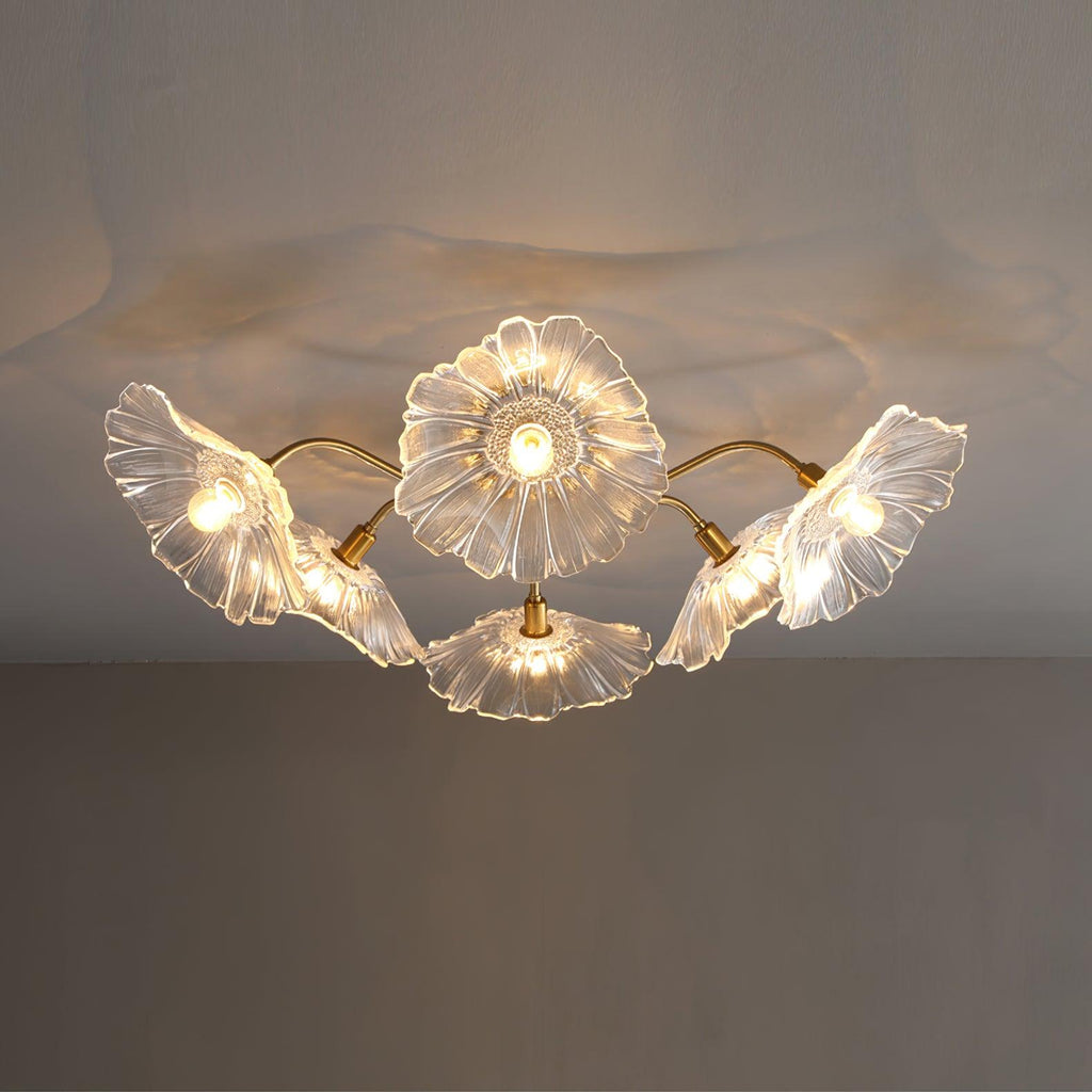 Glas-Deckenlampe mit Blattmotiv | 3, 5 oder 6 Lichtpunkte | Goldene Fassung mit Klarem oder Rosa Mattglas - Lamylie