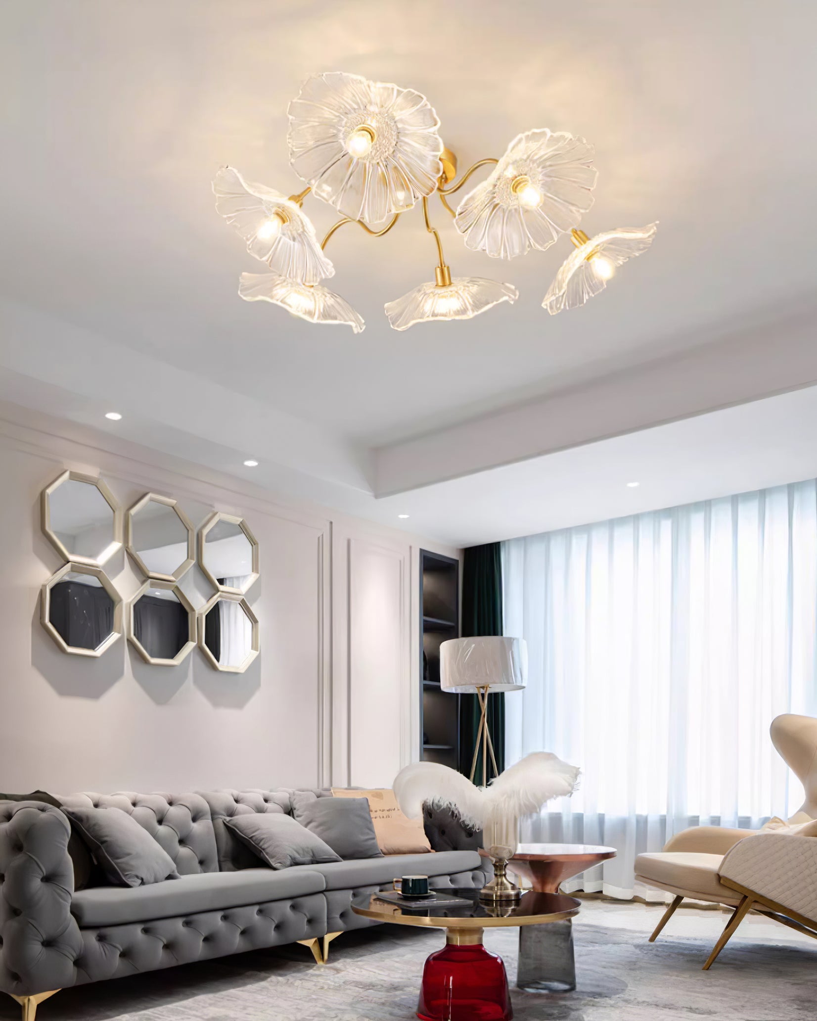 Glas-Deckenlampe mit Blattmotiv | 3, 5 oder 6 Lichtpunkte | Goldene Fassung mit Klarem oder Rosa Mattglas - Lamylie