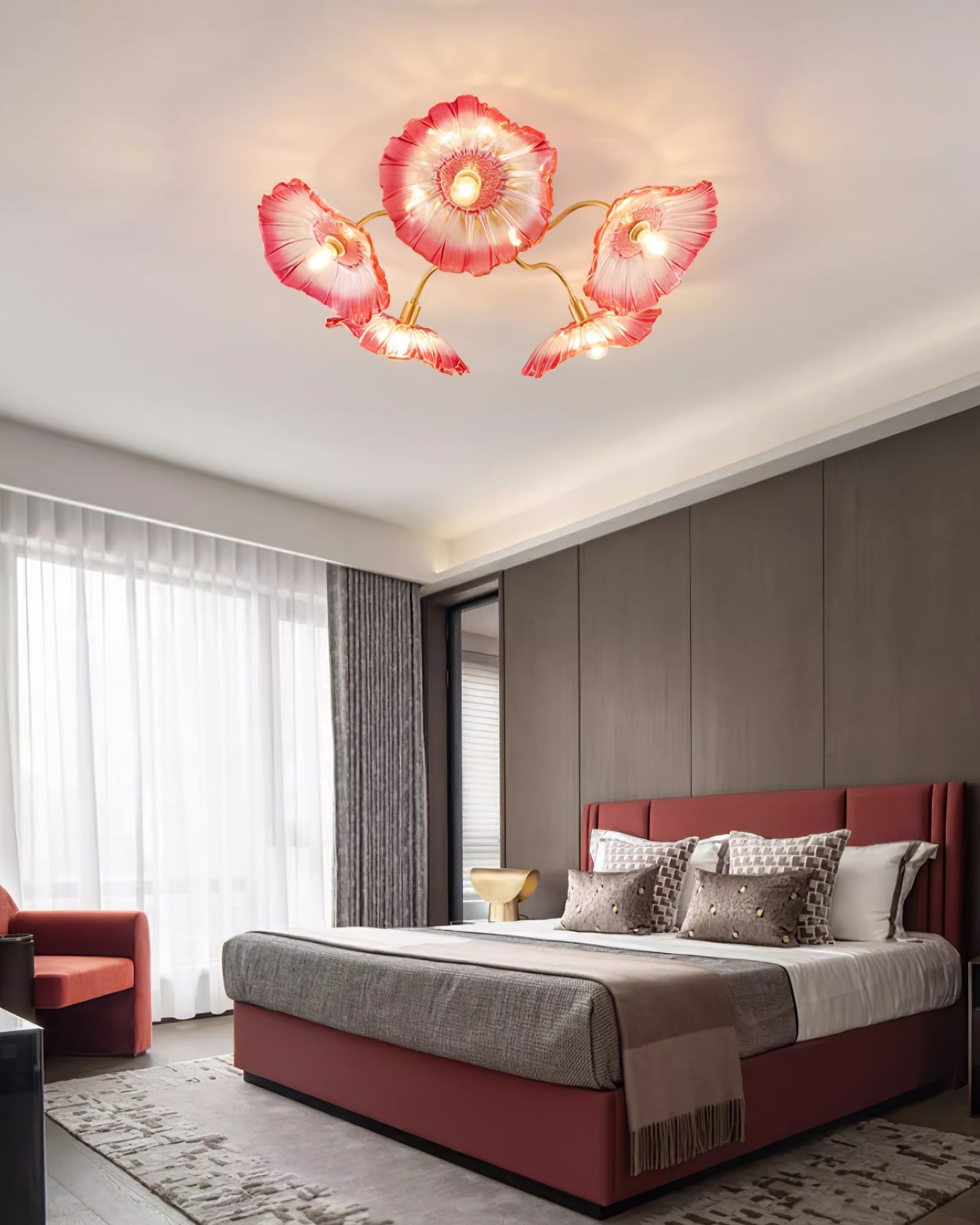 Glas-Deckenlampe mit Blattmotiv | 3, 5 oder 6 Lichtpunkte | Goldene Fassung mit Klarem oder Rosa Mattglas - Lamylie