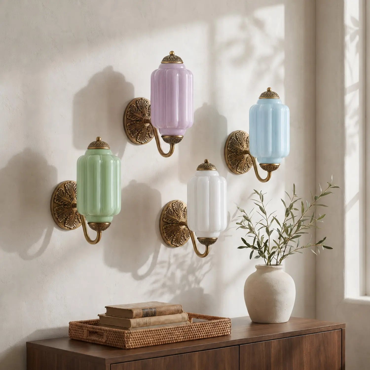 Applique murale vintage en verre opalin et laiton huilé | Éclairage rétro classique pour entrée, chambre et salon – Lamylie