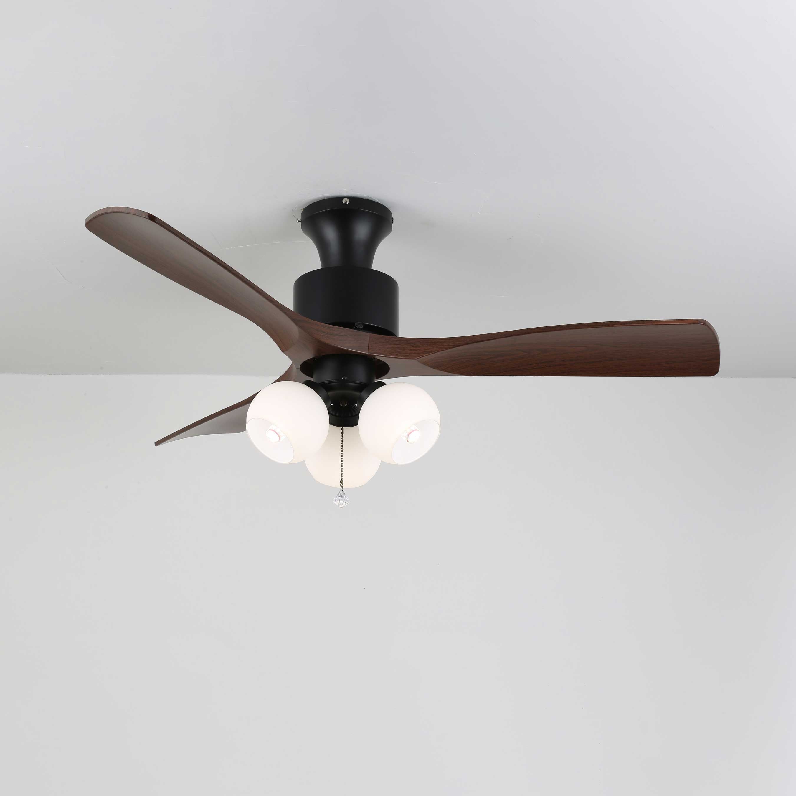 Ventilator de tavan vintage cu iluminare — abajur din sticlă și telecomandă - Lamylie