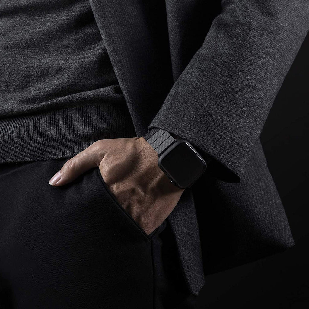 Řemínek AeroWeave pro Apple Watch z uhlíkových vláken — aramidový kryt