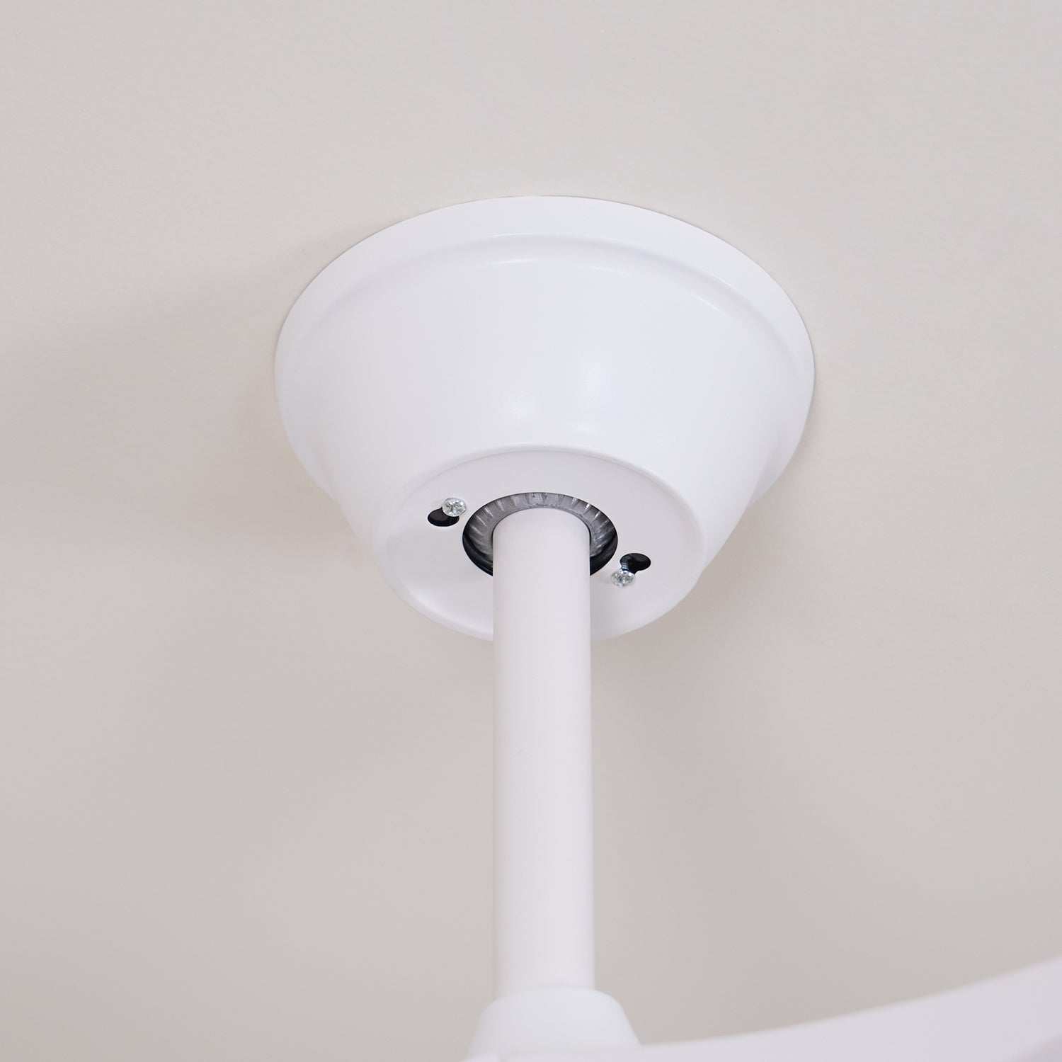 Takvifte med LED-belysning – moderne design med trestruktur og 6 hastigheter – Lamylie