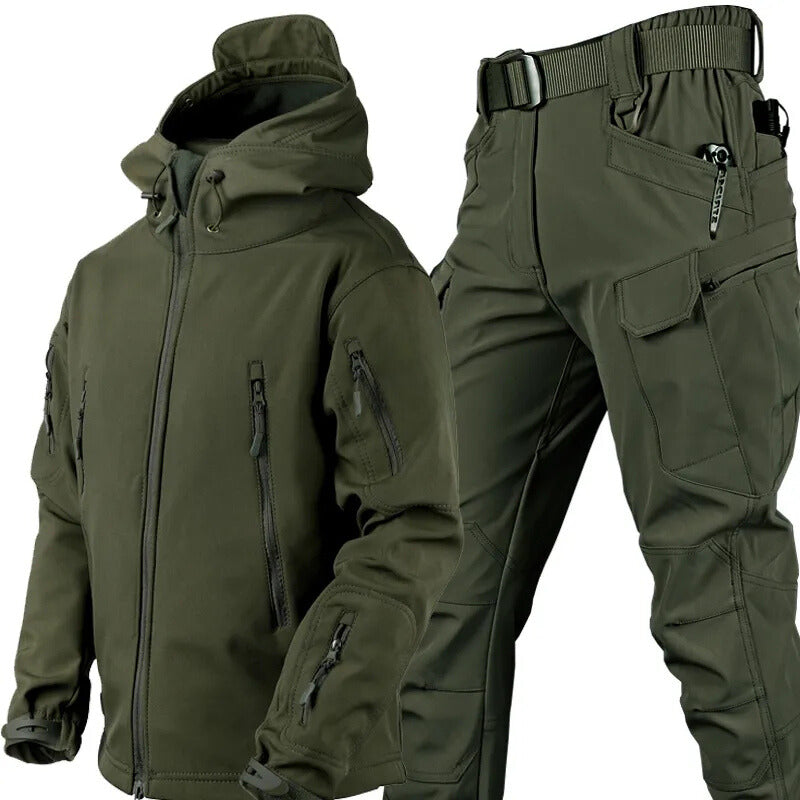Voděodolná outdoorová souprava MaxShield s fleecovou podšívkou a několika kapsami