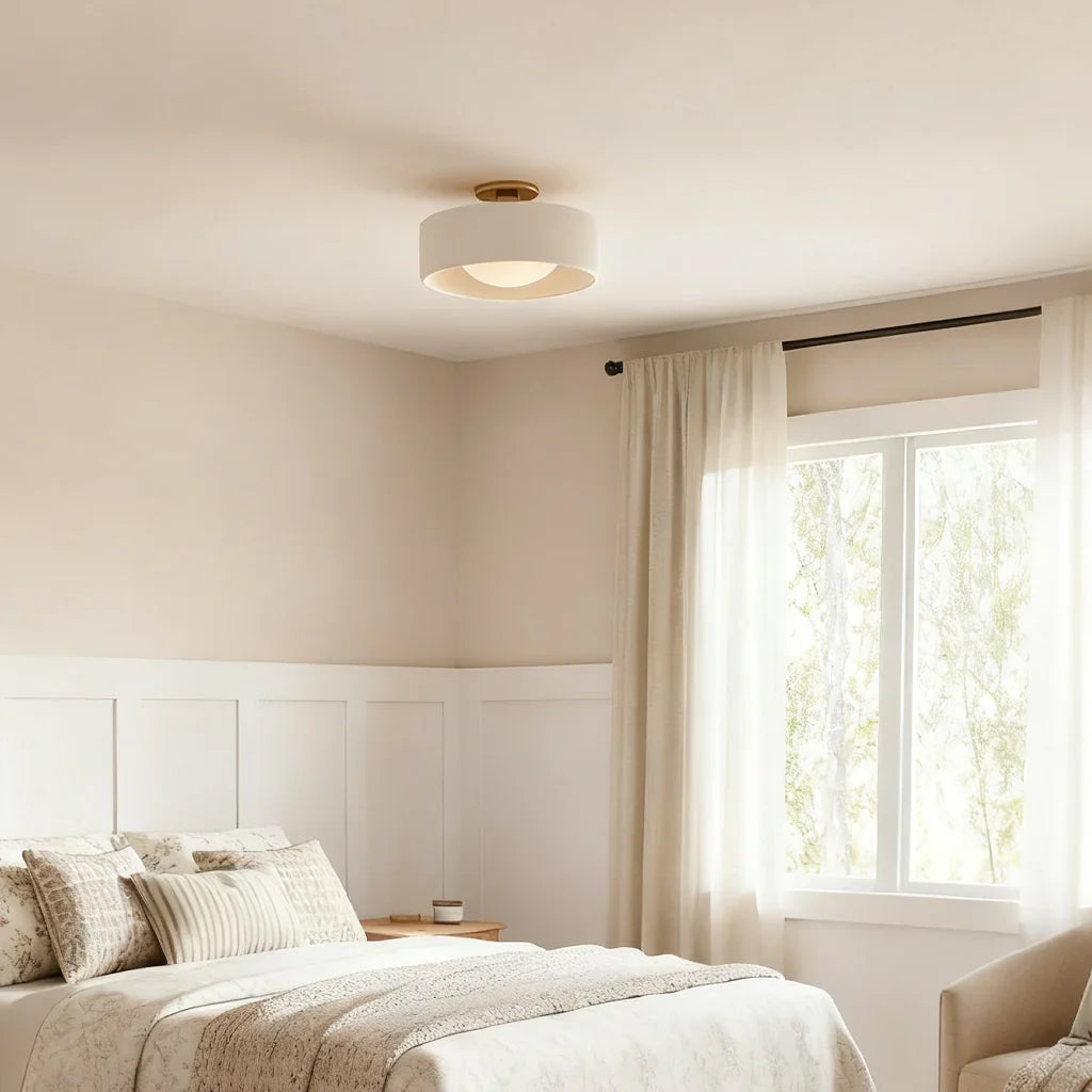 Keramische plafondlamp in Scandinavisch design met halfronde porseleinen kap - Lamylie