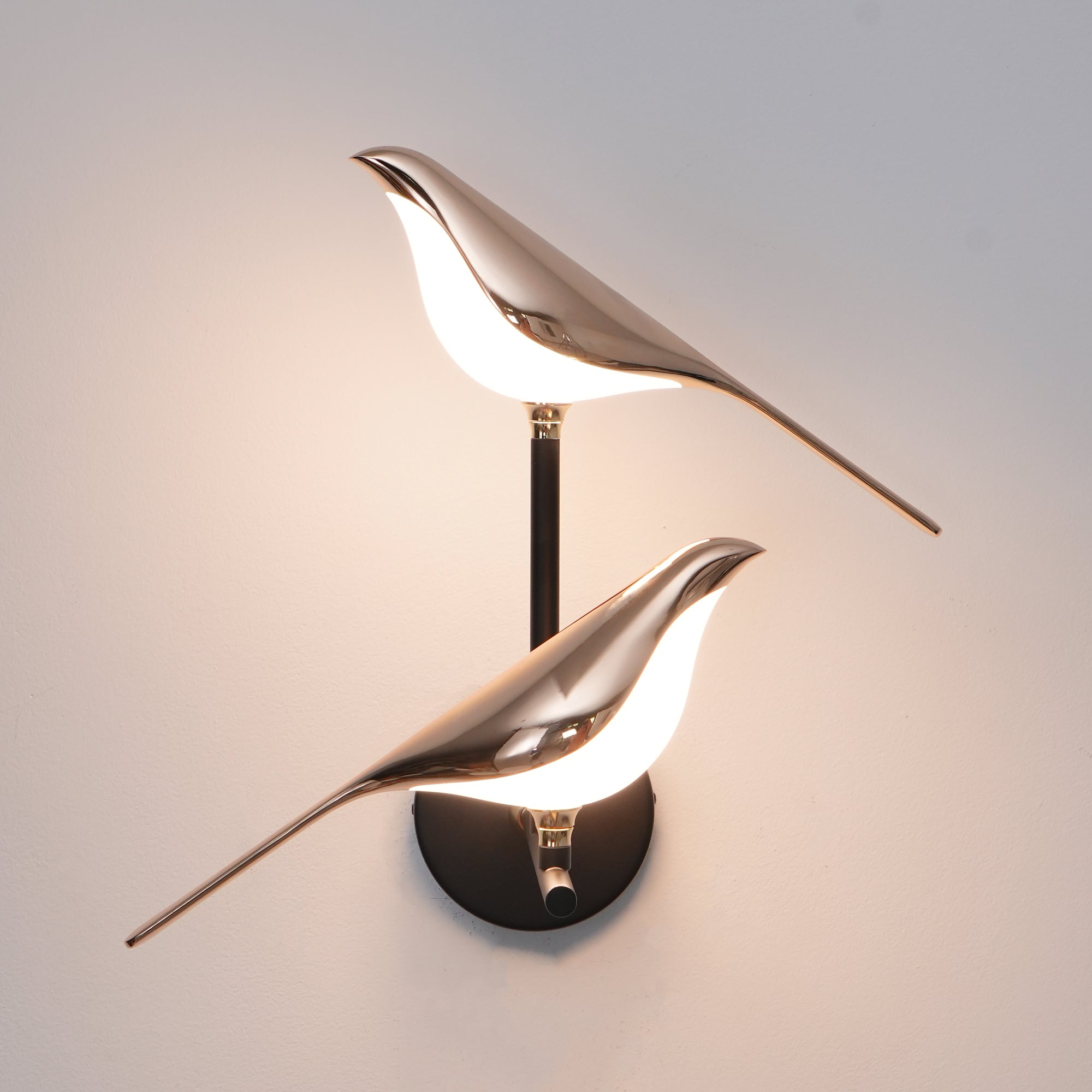 Wall Lamp with Bird Motif and Adjustable Lamp Arms | Black & Rose Gold Design 1 or 2 Light Points Magnetic Bird Modern Decorative Lighting - Lamylie