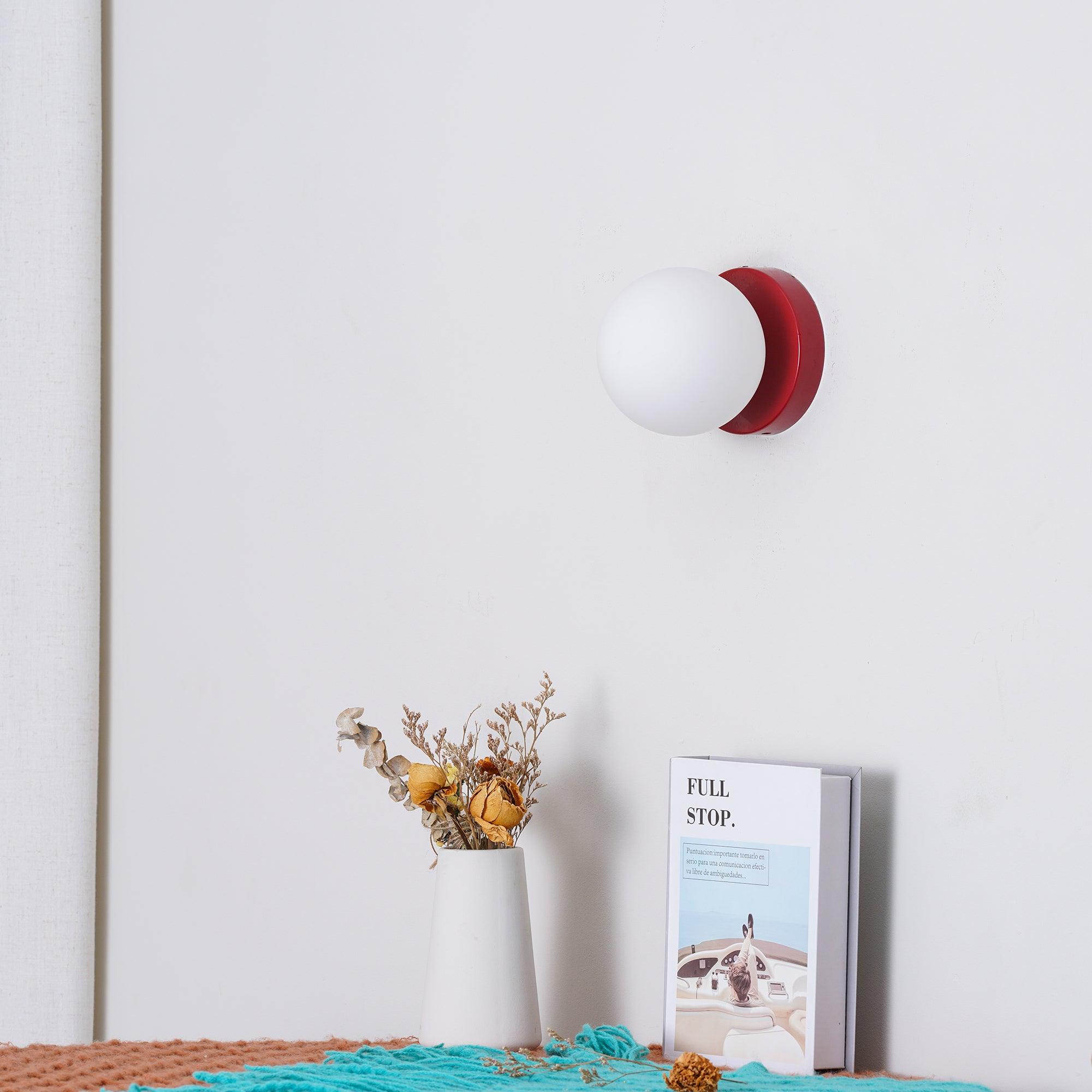 Nuvol Wandleuchte — Metall-Wandspot mit Glasglobus ø12cm — Kompakte Wandbeleuchtung in 5 Farben - Lamylie