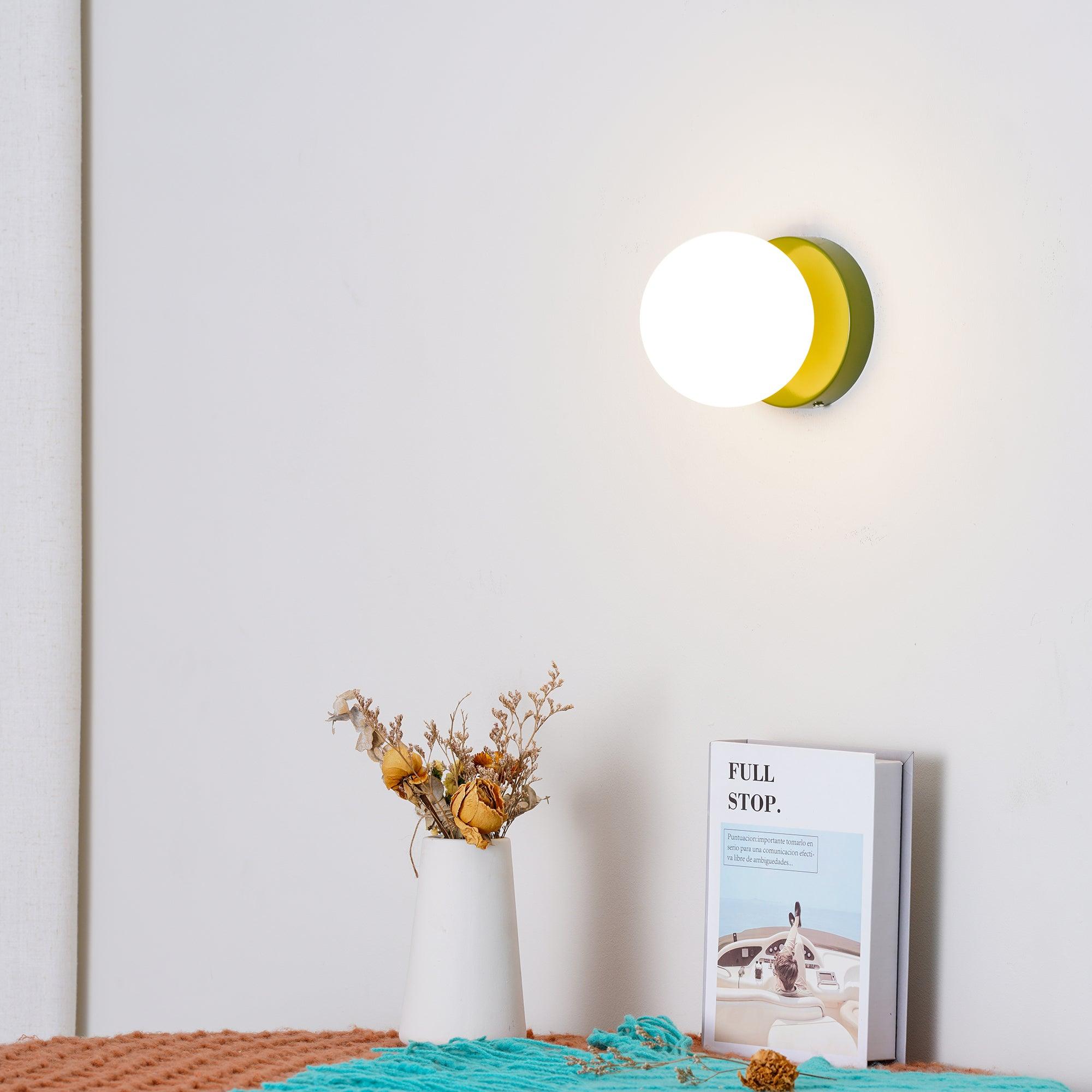 Nuvol Wandleuchte — Metall-Wandspot mit Glasglobus ø12cm — Kompakte Wandbeleuchtung in 5 Farben - Lamylie