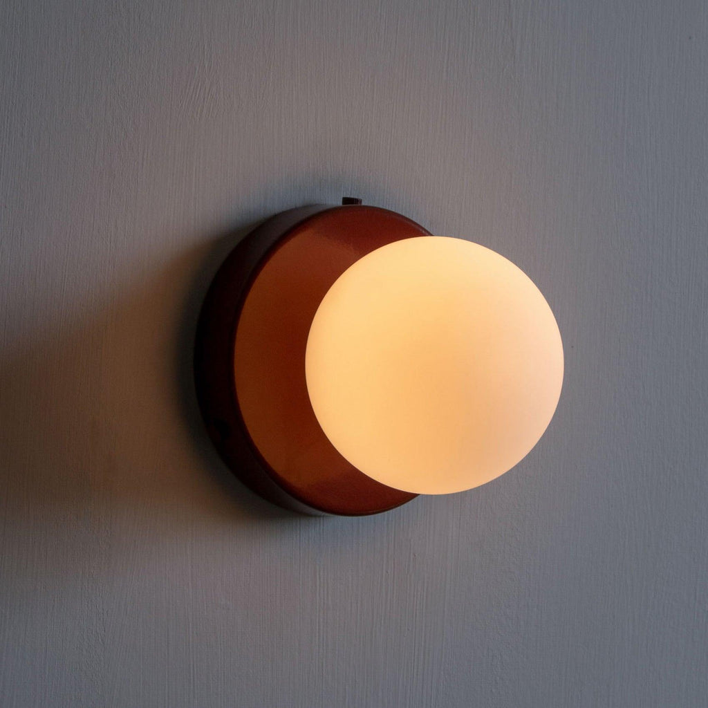 Nuvol Wandleuchte — Metall-Wandspot mit Glasglobus ø12cm — Kompakte Wandbeleuchtung in 5 Farben - Lamylie