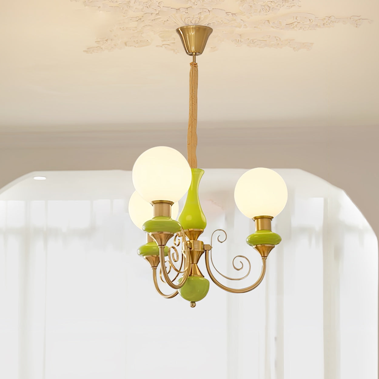Chandelier with Green Glass Shades and Gold or Black Finish | Luxury Pendant Lamp in 3, 5 or 8 Light Points - Lamylie
