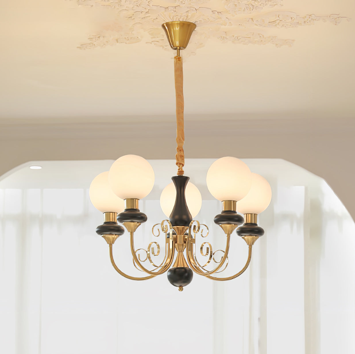 Chandelier with Green Glass Shades and Gold or Black Finish | Luxury Pendant Lamp in 3, 5 or 8 Light Points - Lamylie