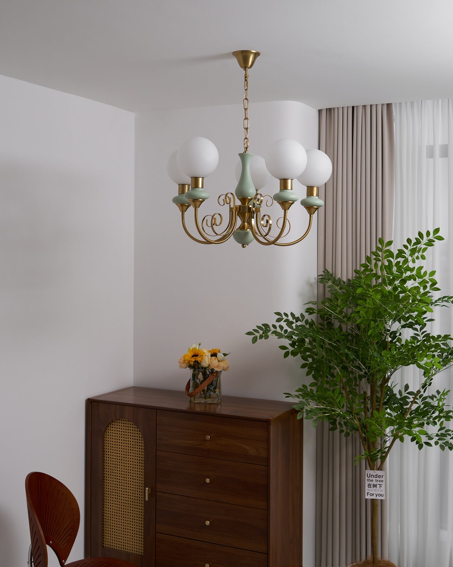 Chandelier with Green Glass Shades and Gold or Black Finish | Luxury Pendant Lamp in 3, 5 or 8 Light Points - Lamylie