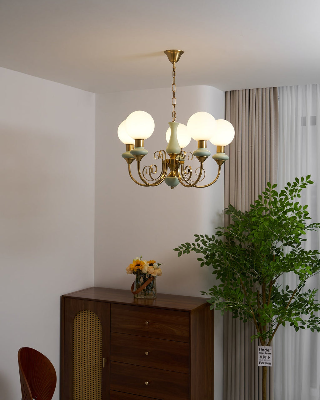 Chandelier with Green Glass Shades and Gold or Black Finish | Luxury Pendant Lamp in 3, 5 or 8 Light Points - Lamylie
