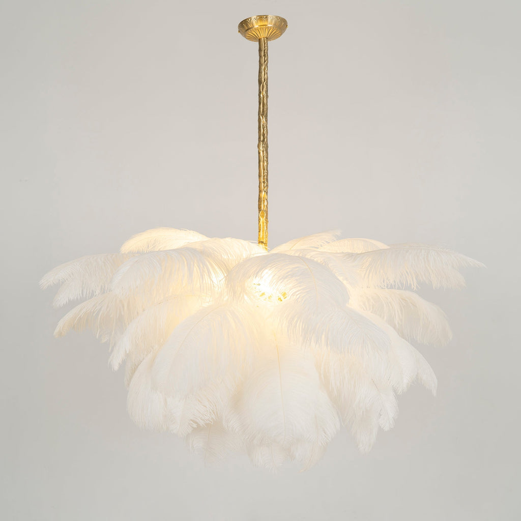 Feder-Kronleuchter 56 Handcolorierte Federn Messingfassung Gold Silber Hollywood Glamour Statement-Beleuchtung - Lamylie