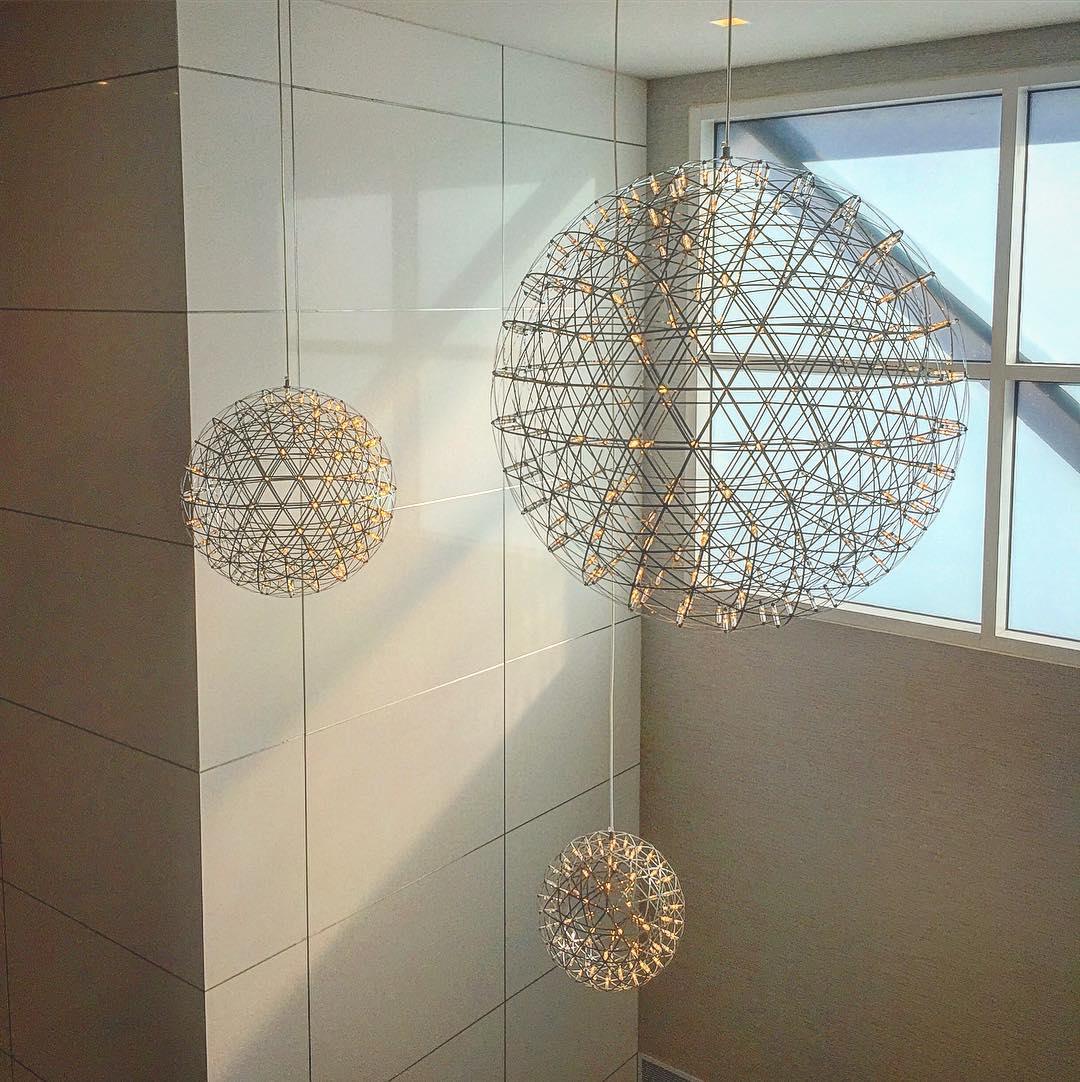 LED-hanglamp Zilveren Globe Sfeerverlichting Moderne Lamp Globe met Dimbare Lichtpunten Transparante Kristallen Globe Decoratief Scandinavisch Warmwit Industrieel Design Interieurlamp - Lamylie