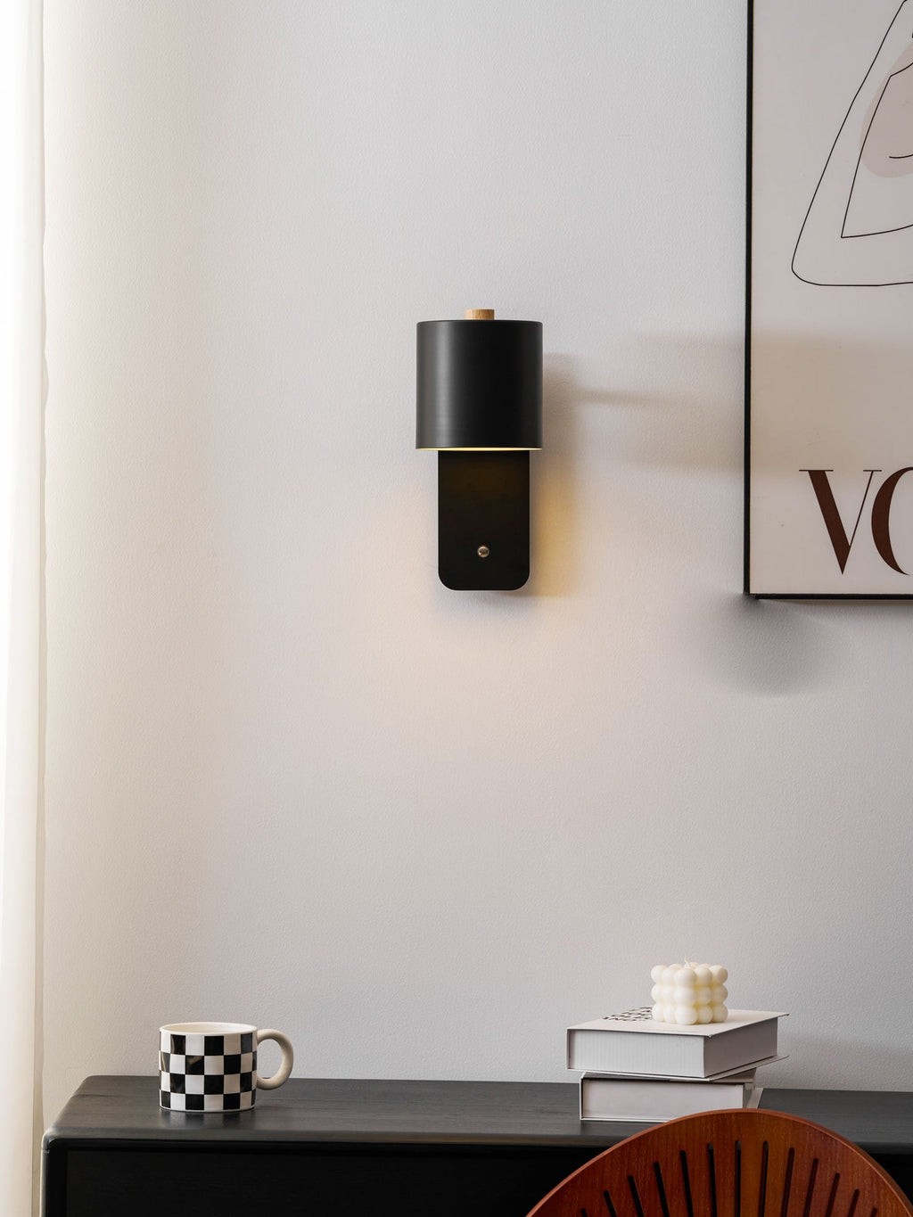 Rotatable Wall Lamp Rechargeable USB-C 350° Rotation Dimmable Touch 4 Colors - Lamylie