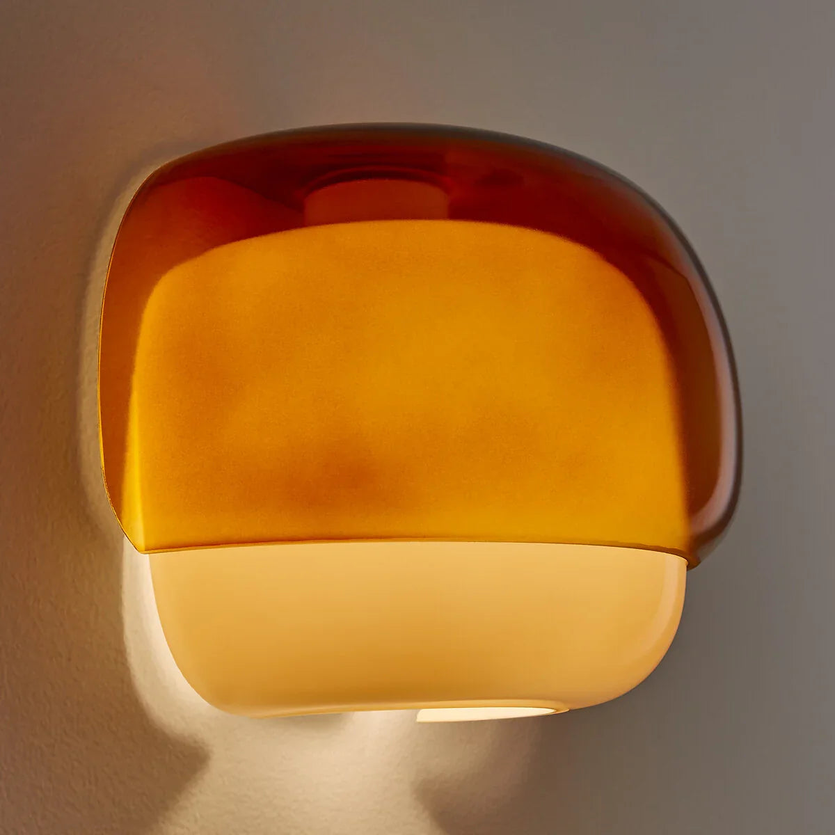 Lampada da parete moderna in vetro con doppio paralume a forma di fungo | Accento colorato per camera da letto e corridoio - Lamylie