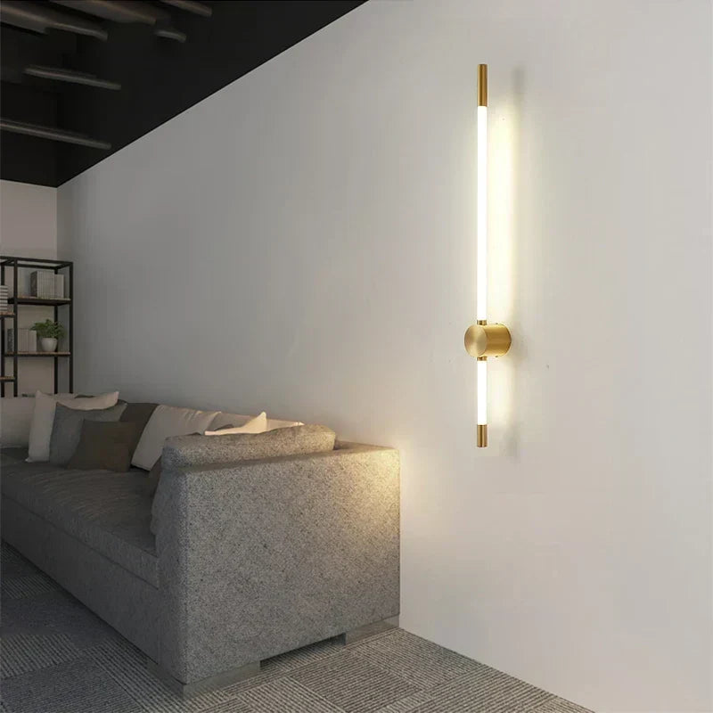 Κάθετο επίτοιχο φωτιστικό LED LumaFlex — Λεπτό μεταλλικό φινίρισμα, ενεργειακά αποδοτικός φωτισμός
